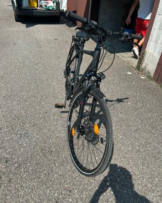 Bicicletta riverside  TR 720