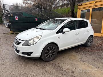 Opel Corsa 1.2 80CV 5porte GPL-TECH Edition