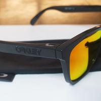 Occhiali da sole Oakley Frogskins 24-358 Polarizza