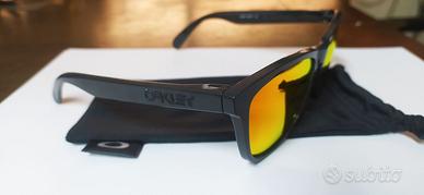 Occhiali da sole Oakley Frogskins 24-358 Polarizza