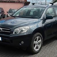 Toyota RAV4 2.2 D-4D 136 CV Sol