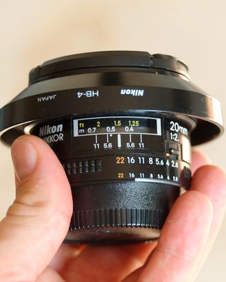 Nikon Nikkor AF-D 20mm f/2.8 + HB-4 Lens Hood