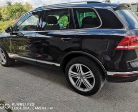 VOLKSWAGEN Touareg 2ª serie - 2015