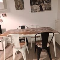 Tavolo e sedie legno stile industriale