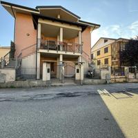 5 LOCALI A NICHELINO