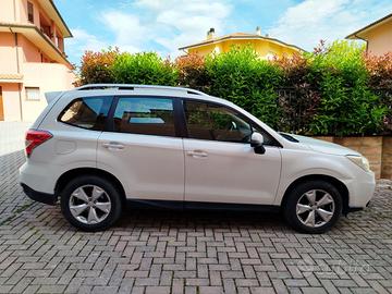 Subaru Forester con gancio traino