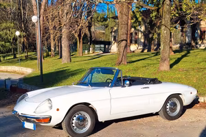 Alfa Romeo Spider Duetto 1750 Osso di Seppia