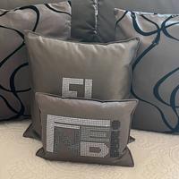 Letto rotondo in pelle Fendi Selleria serie numera