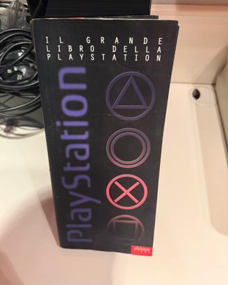 Libro retro “IL GRANDE LIBRO DELLA PLAYSTATION”