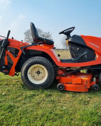 trattorino rasaerba kubota 