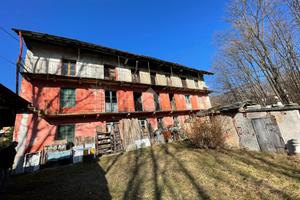 RUSTICO A COASSOLO TORINESE