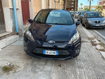 Ford Fiesta Ikon 1.4 TDCi 70CV 5 porte