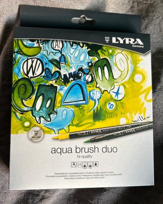 Lyra Aqua Brush Duo