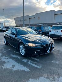 Alfa Romeo Giulia 2.2 Turbodiesel 136 CV AT8 Busin