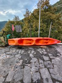 KAYAK 2 POSTI CON PAGAIE 