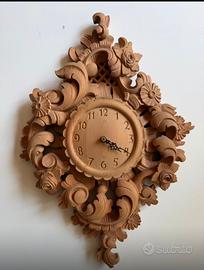 Orologio in legno di cirmolo fatto a mano