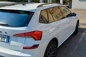 Skoda Kamiq tsi black dots