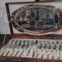 Codice: 266854 SERVIZIO POSATE DA DOLCE + VASSOIO