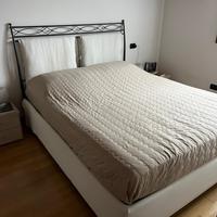 Letto matrimoniale