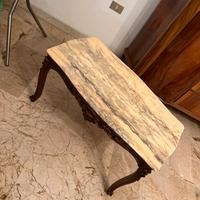 Tavolino da salotto antico con piano in marmo