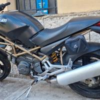 Ducati monster dark 600