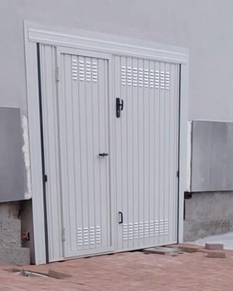 Porta basculante box motorizzata 234x181
