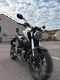 Honda CB125R