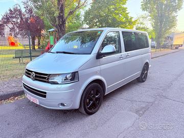 VW Multivan 7 POSTI -2015 UNICO PROP!! OK PEMUTE