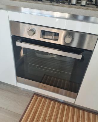 Forno termo ventilato da incasso Hotpoint
