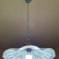 Lampadario moderno in vetro opaco decorato