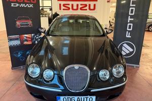 JAGUAR S-TYPE CAMBIO AUT. .Diesel 2700 CV 207 con 