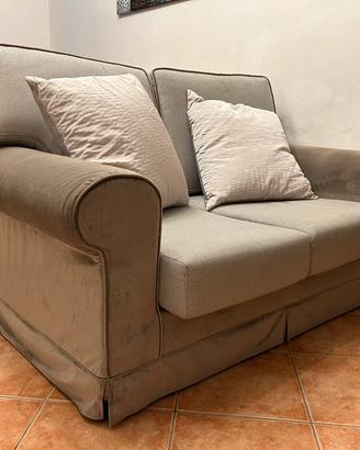 Letto a Castello in buone condizioni  e Divano 