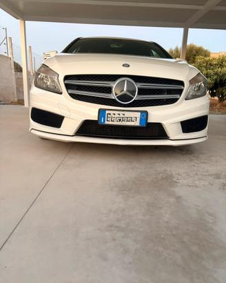 Mercedes A 180 Premium AMG