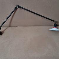 vecchia lampada da muro