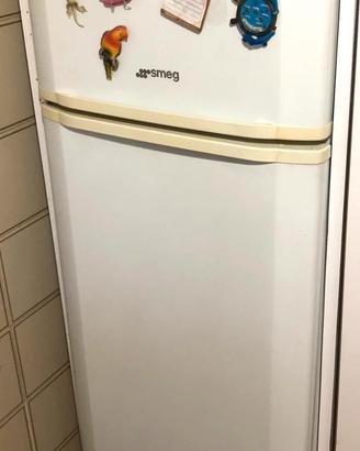 SMEG Frigorifero con piccolo congelatore h 165 cm