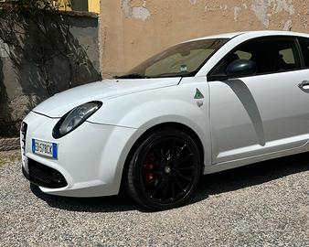 Alfa romeo mito quadrifoglio verde