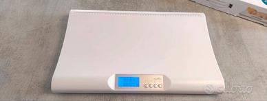 Bilancia Nuvita per neonati digitale - Pesa bebè