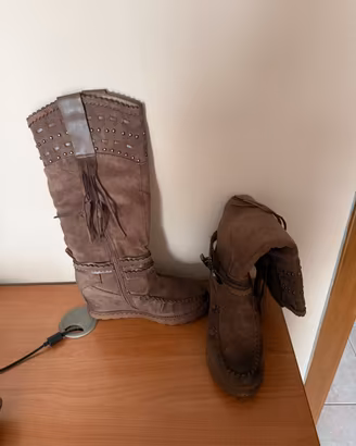 Stivali in camoscio donna