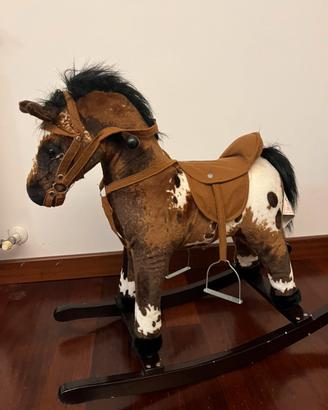 Cavallo a dondolo