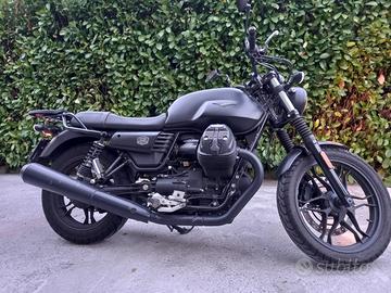 Moto Guzzi V7 III STONE