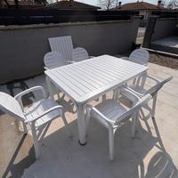 Set tavolo allungabile e sedie esterni Nardi