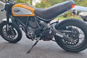 Ducati Scrambler Icon 800