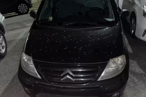 Auto Citroen C3 nera
