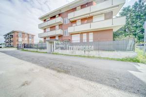 FERNO - TRILOCALE CON BOX E CANTINA