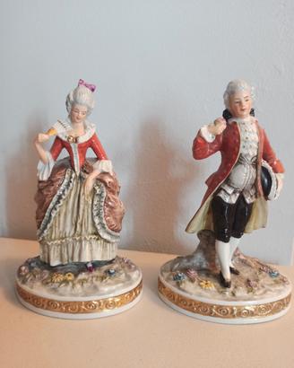 Coppia di figure in ceramica Capodimonte