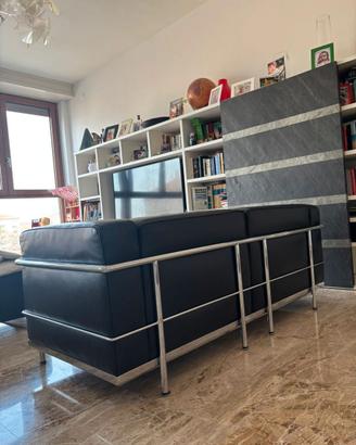 Divano Cassina LC2 Le Corbusier in pelle nera