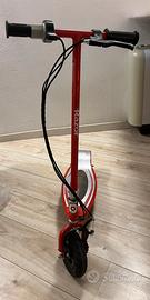 Monopattino elettrico razor