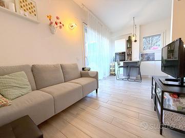 2 LOCALI A CARONNO PERTUSELLA