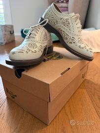 Dr Martens off white teschio