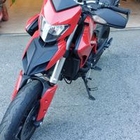 ducati hypermotard 821